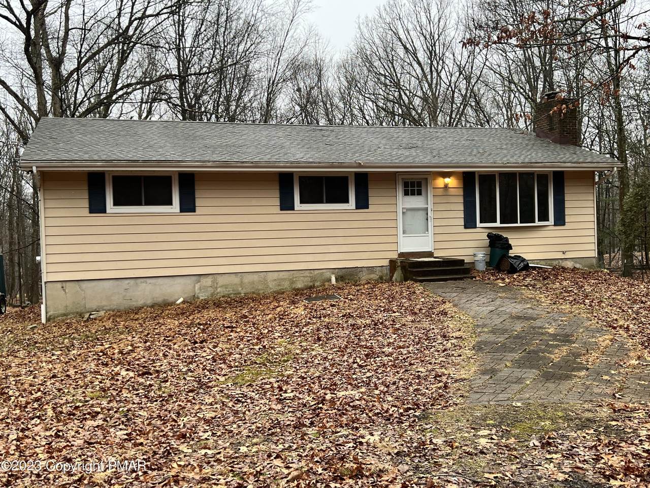 260 Middle Rd - Photo 1