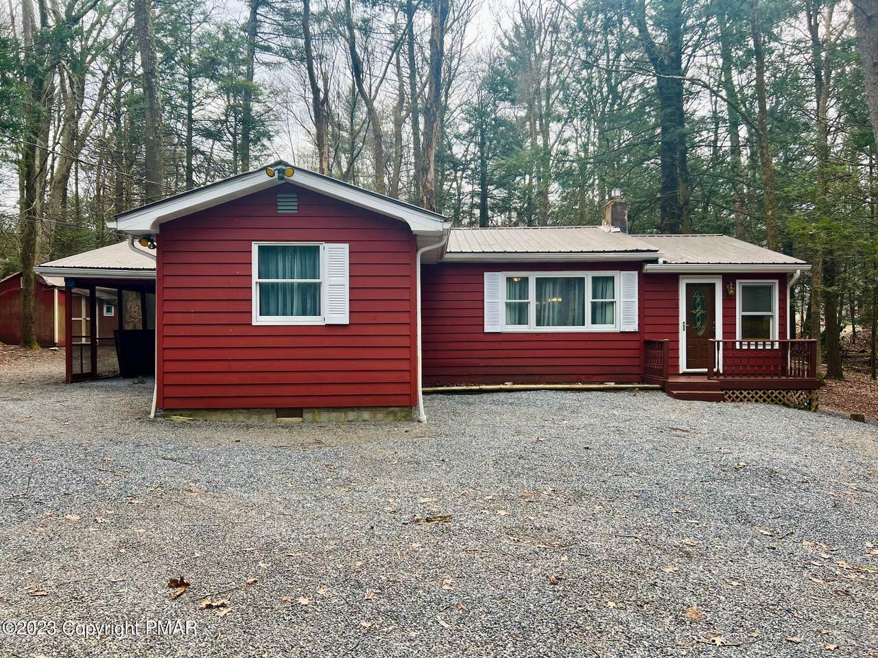 1121 Acorn Dr - Photo 1