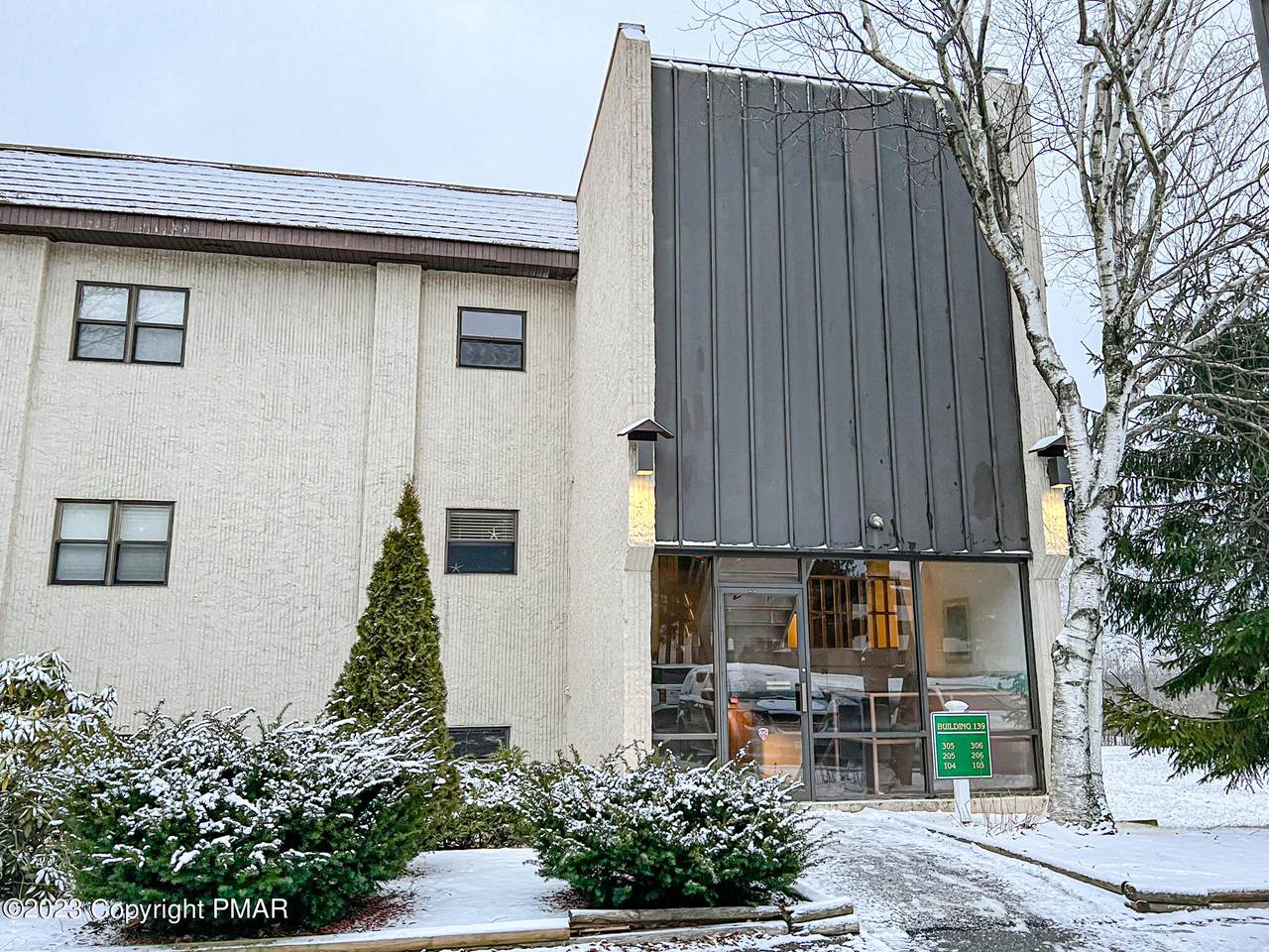 139 Foxfire Drive, - Photo 1