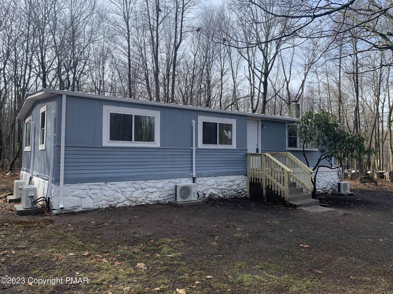 112 Aspen Drive - Photo 1