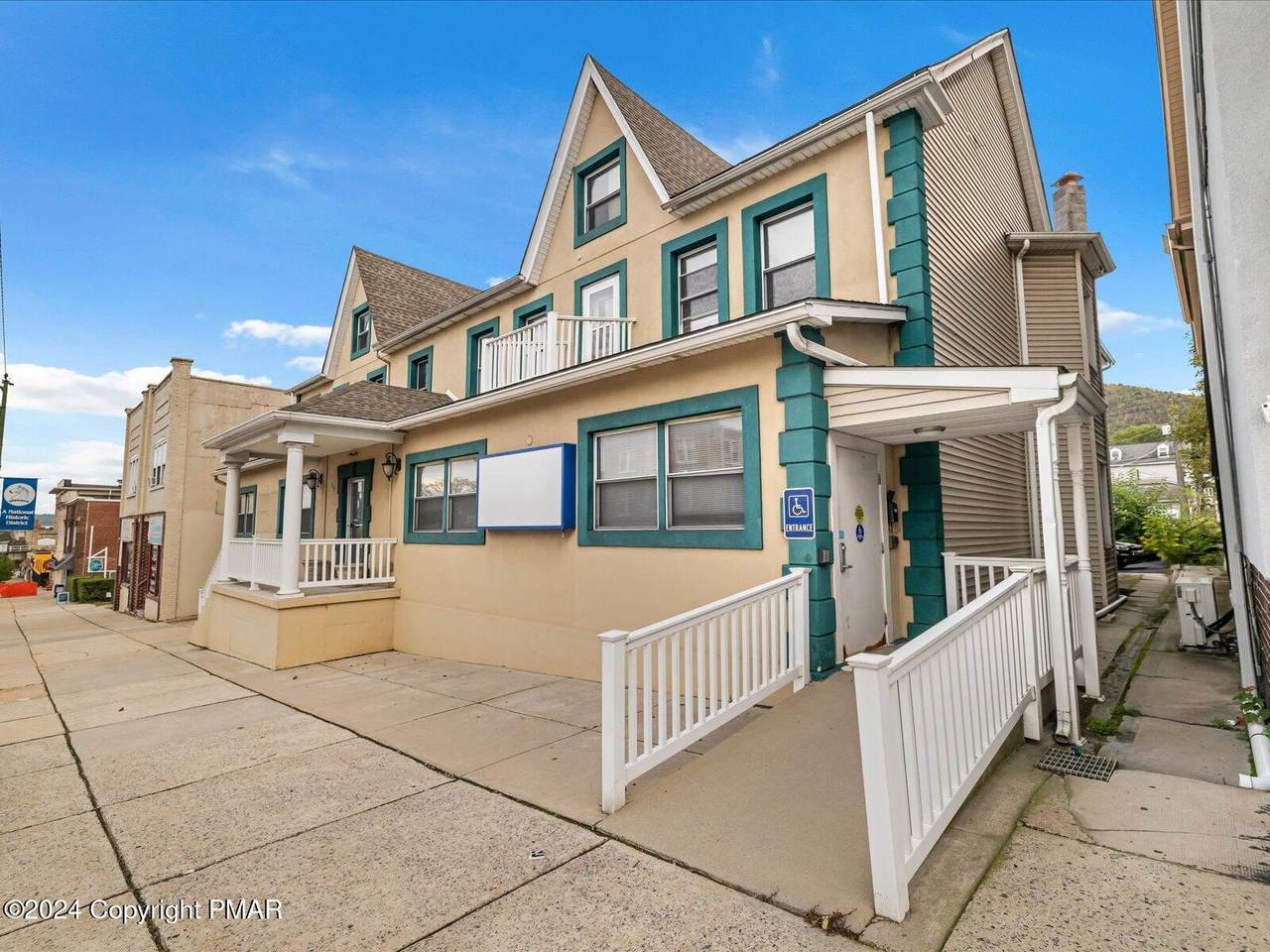 218 Delaware Avenue - Photo 1