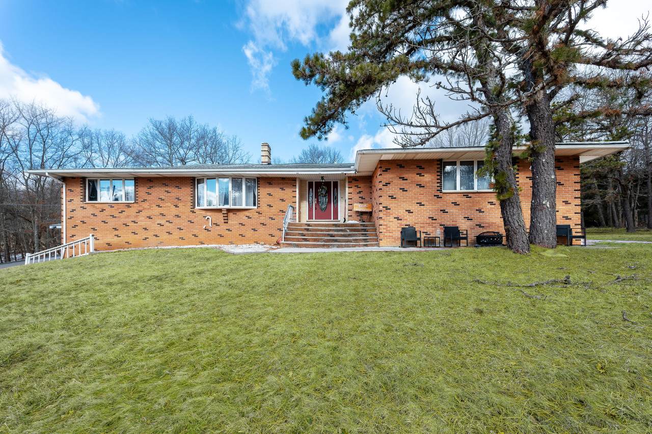 65 Shore Drive - Photo 1