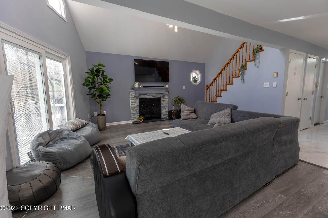 https://bt-photos.global.ssl.fastly.net/pocono/1280_boomver_1_PM-131689-2.jpg