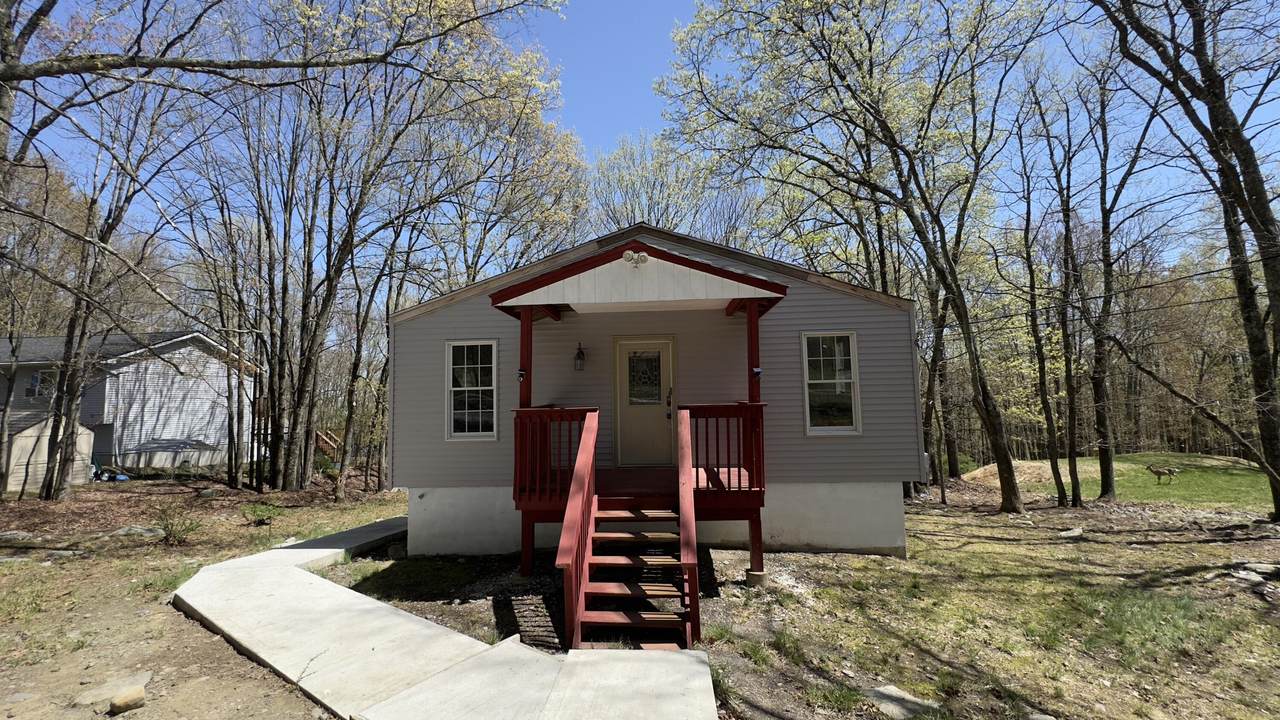 194 Murphy Circle - Photo 1