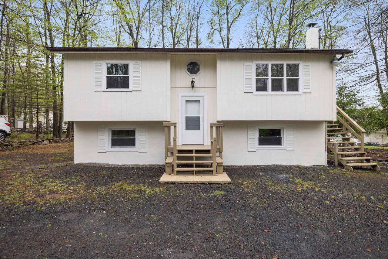 8066 Red Squirrel Drive - Photo 1