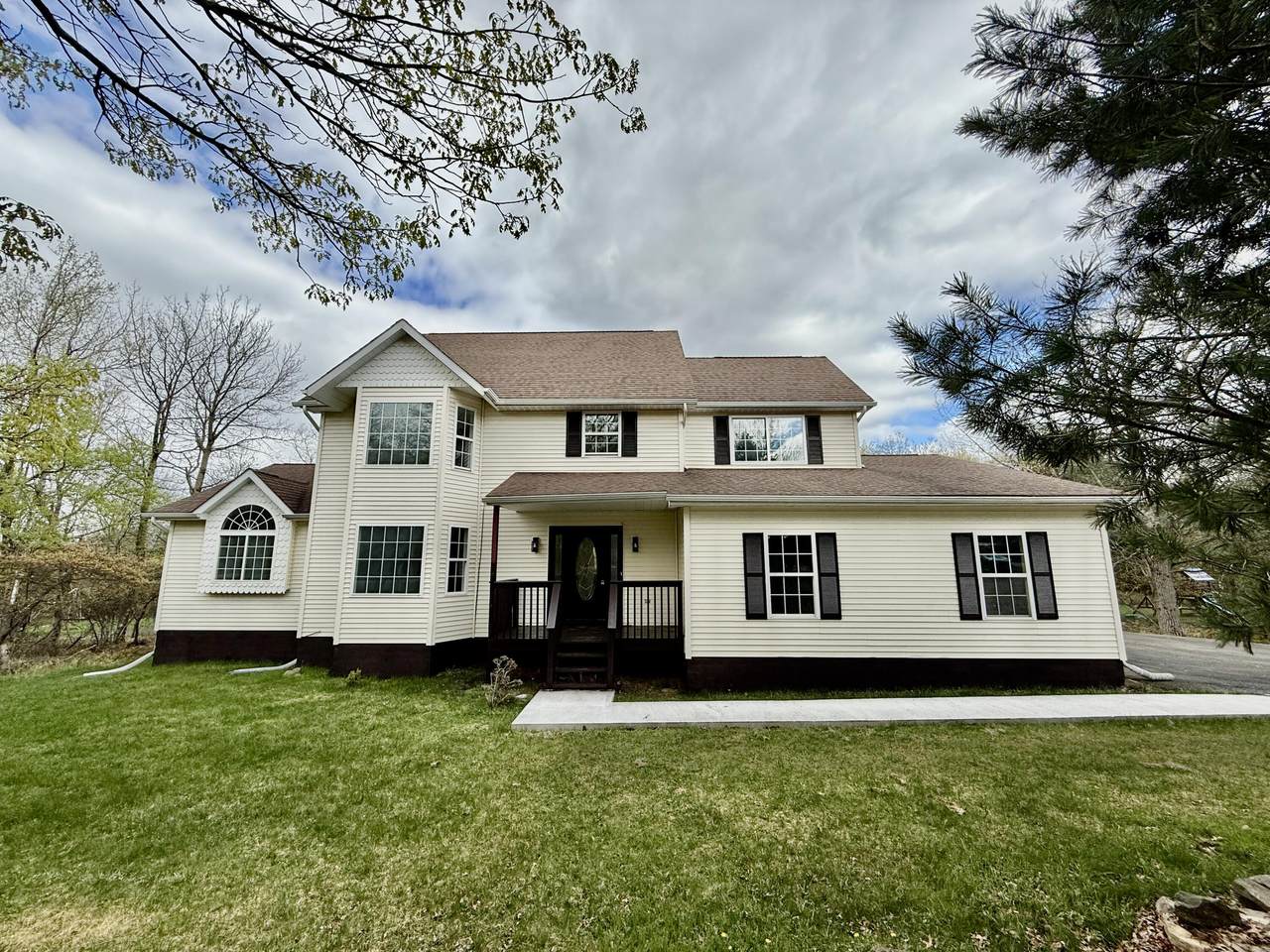 518 Scenic Drive - Photo 1