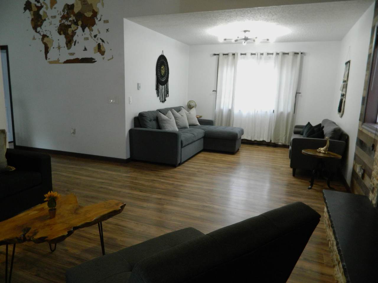 https://bt-photos.global.ssl.fastly.net/pocono/1280_boomver_1_PM-132459-2.jpg