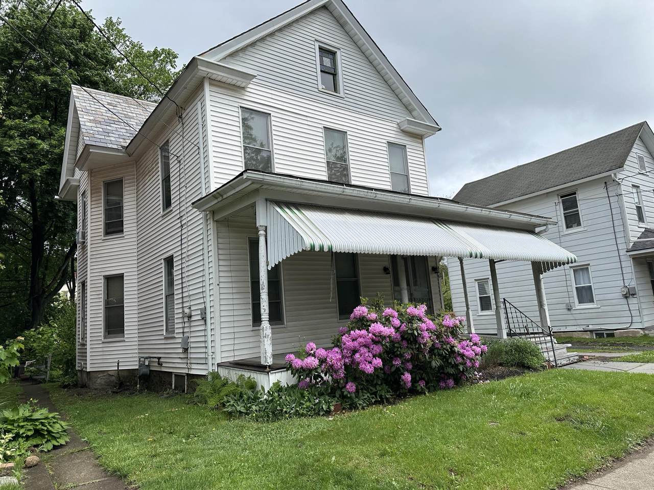 846 Thomas Street - Photo 1
