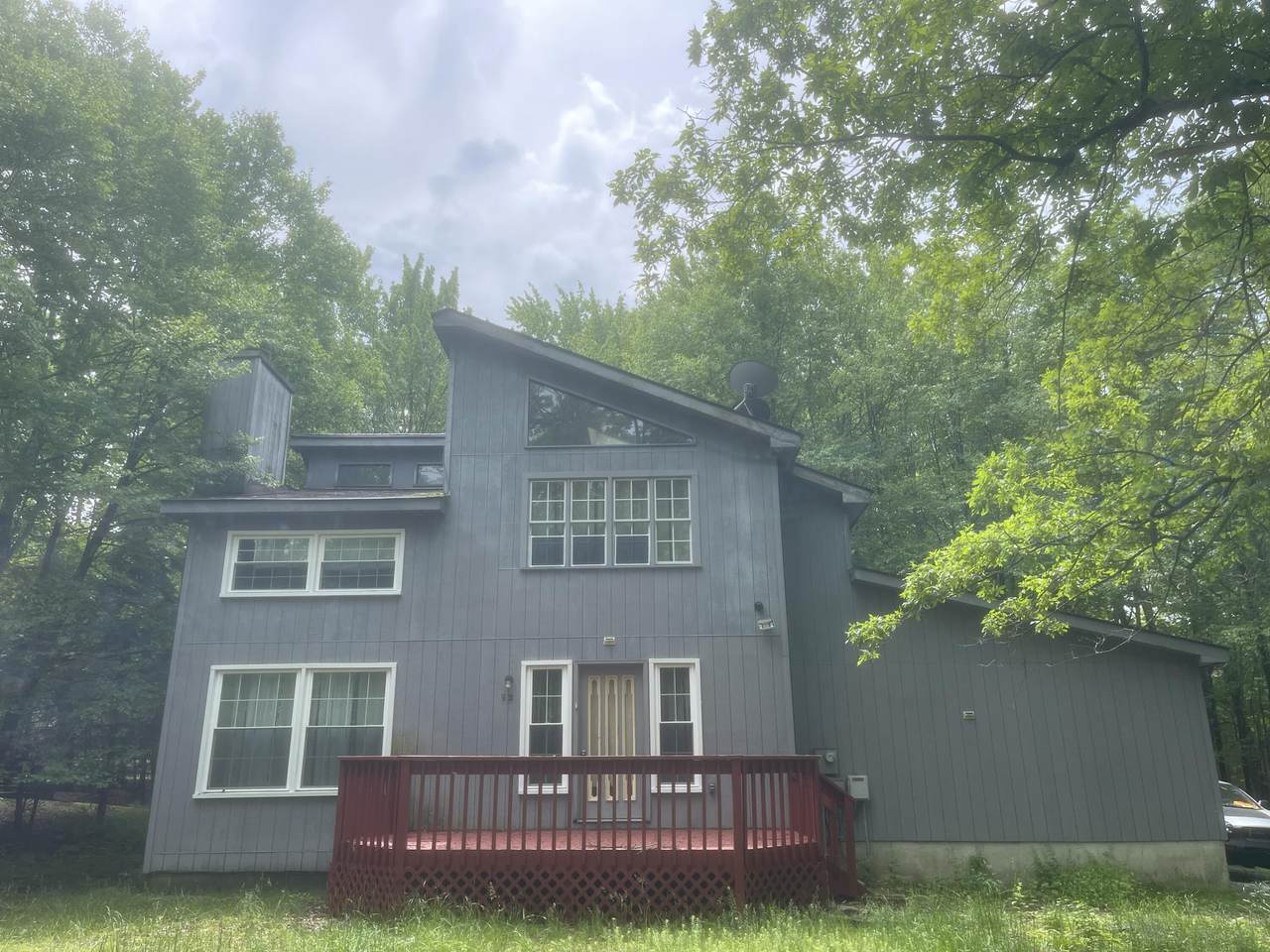 210 Oakenshield Drive - Photo 1