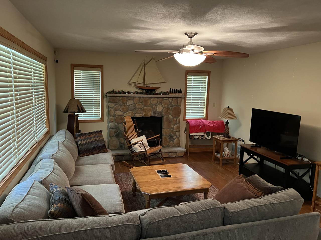 https://bt-photos.global.ssl.fastly.net/pocono/1280_boomver_1_PM-132846-2.jpg