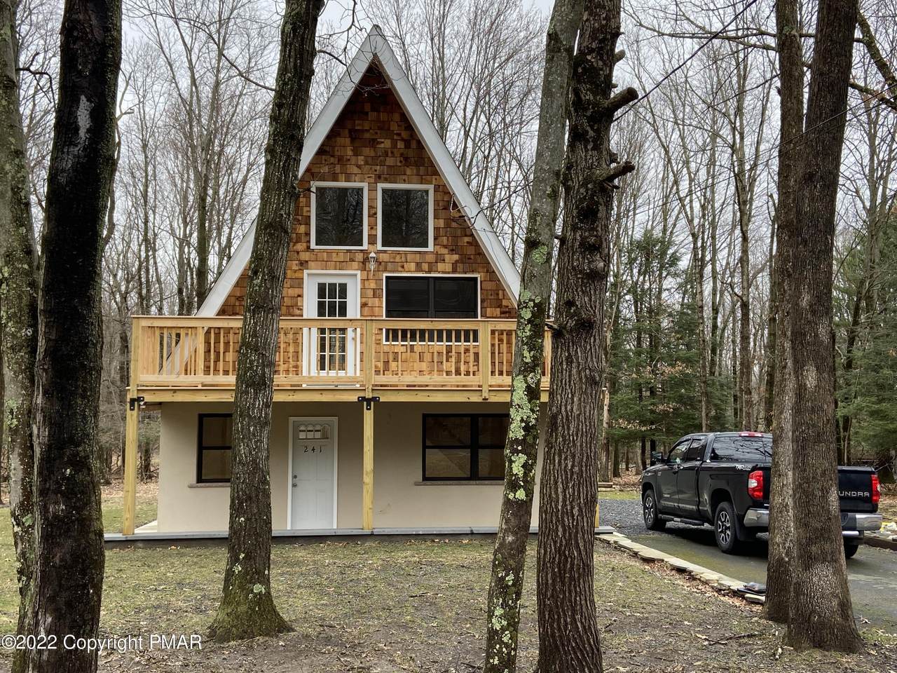 241 Pine Tree - Photo 1