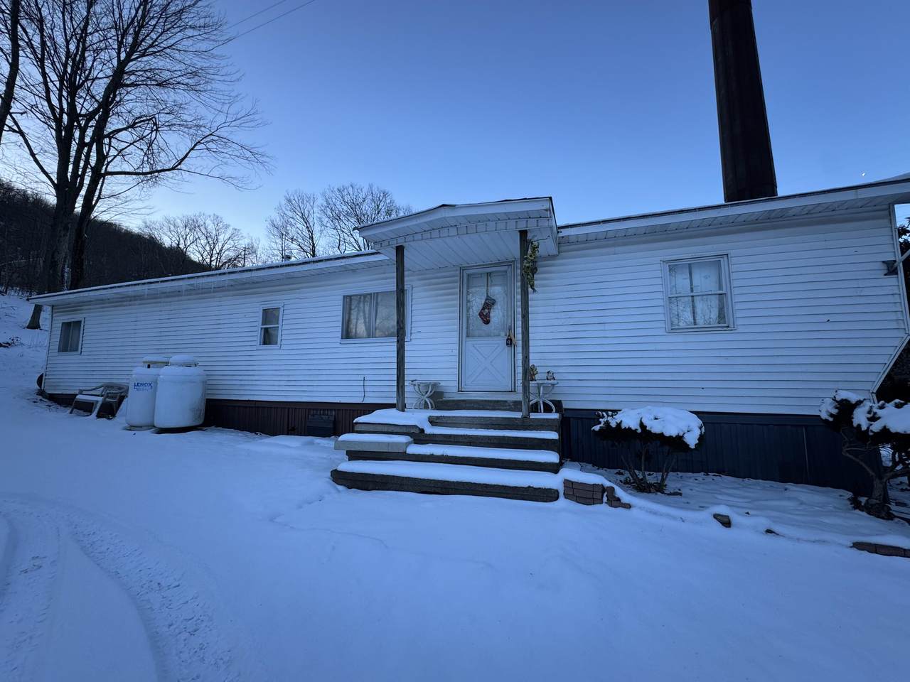 1741 Scott Road - Photo 1