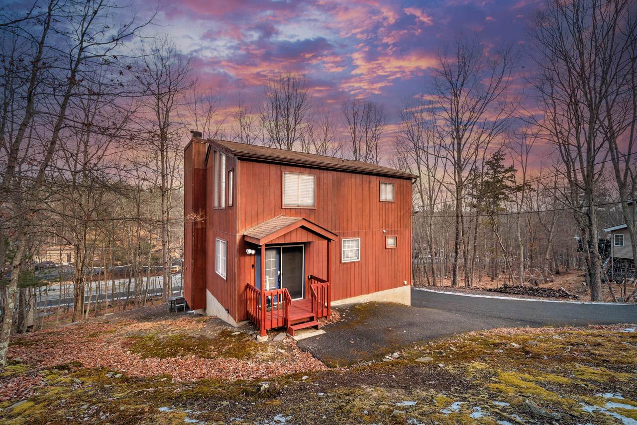 1136 Summit Terrace - Photo 1