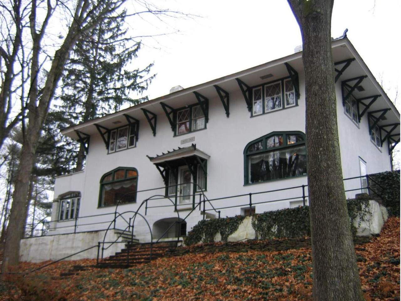 34 Waring Drive - Photo 1