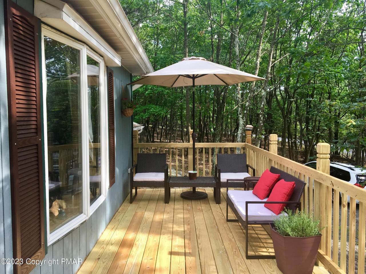 56 Winding Way - Photo 1