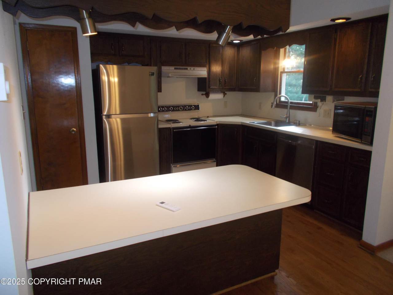 https://bt-photos.global.ssl.fastly.net/pocono/1280_boomver_1_PM-134218-2.jpg