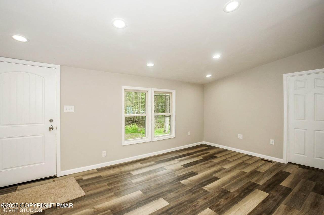 https://bt-photos.global.ssl.fastly.net/pocono/1280_boomver_1_PM-134353-2.jpg