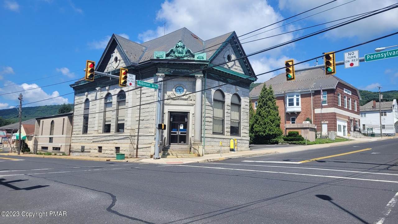 1 Robinson Avenue - Photo 1