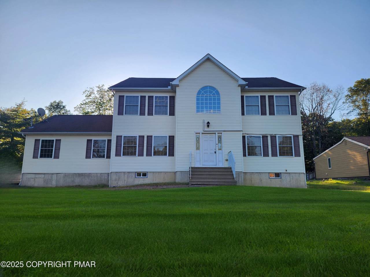 283 Pocono Boulevard - Photo 1