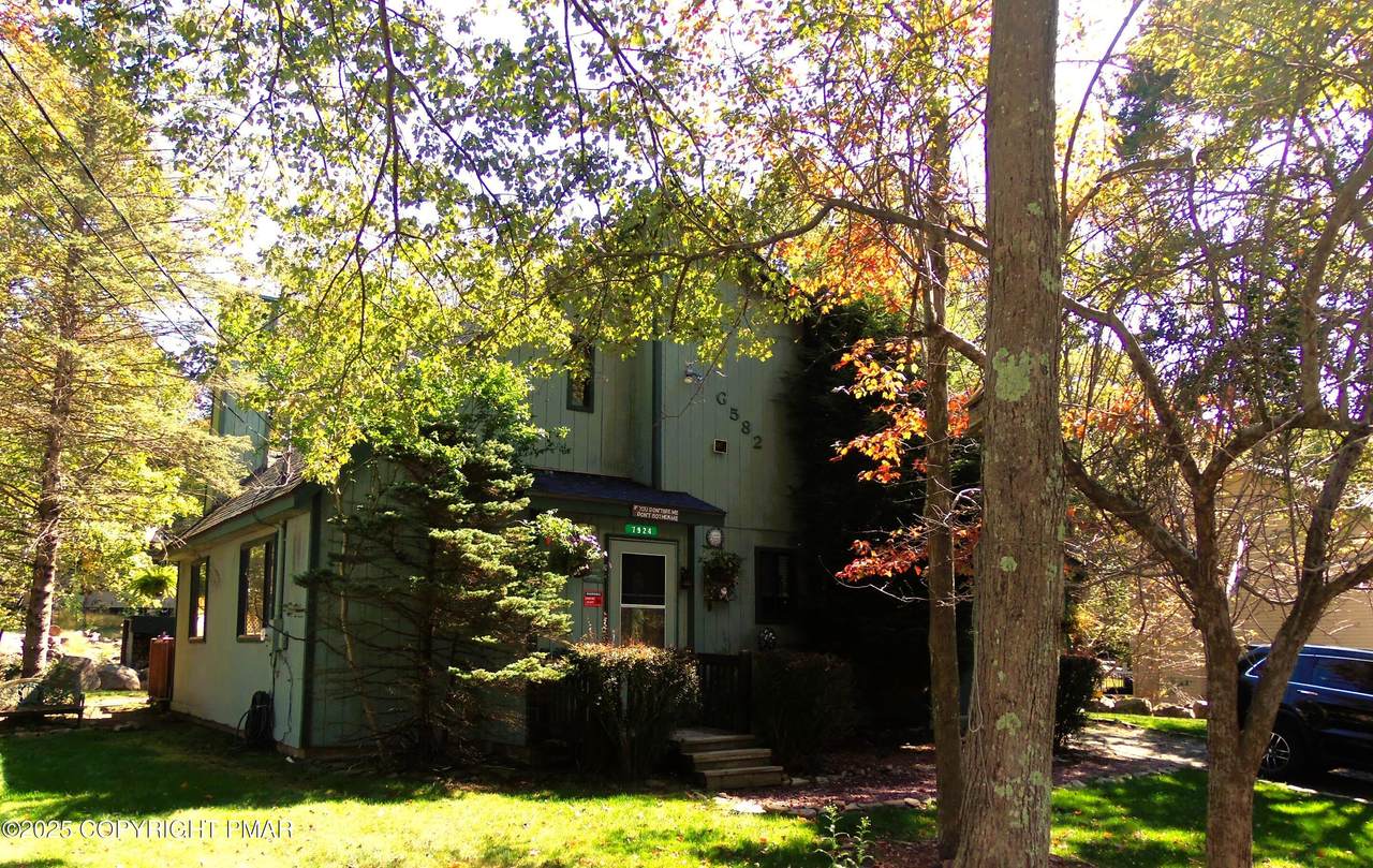 7924 Sleepy Hollow Drive - Photo 1