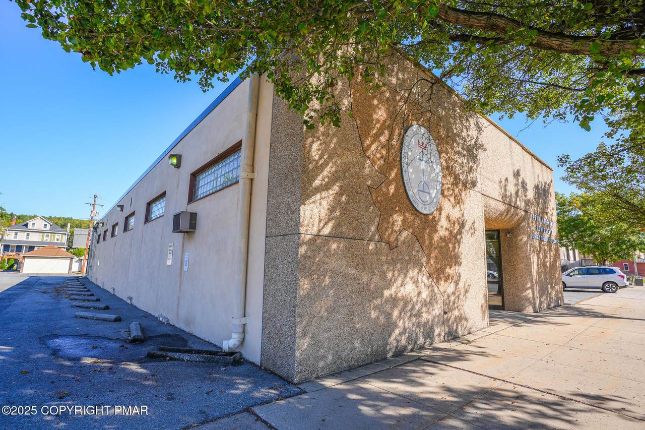 431 Delaware Avenue - Photo 1