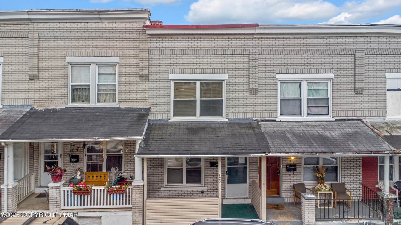 422 Court Street - Photo 1