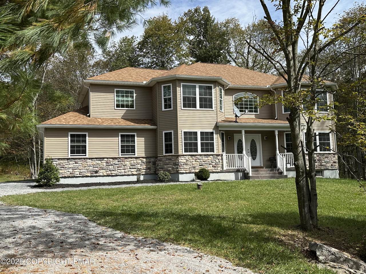 163 Scenic Drive - Photo 1