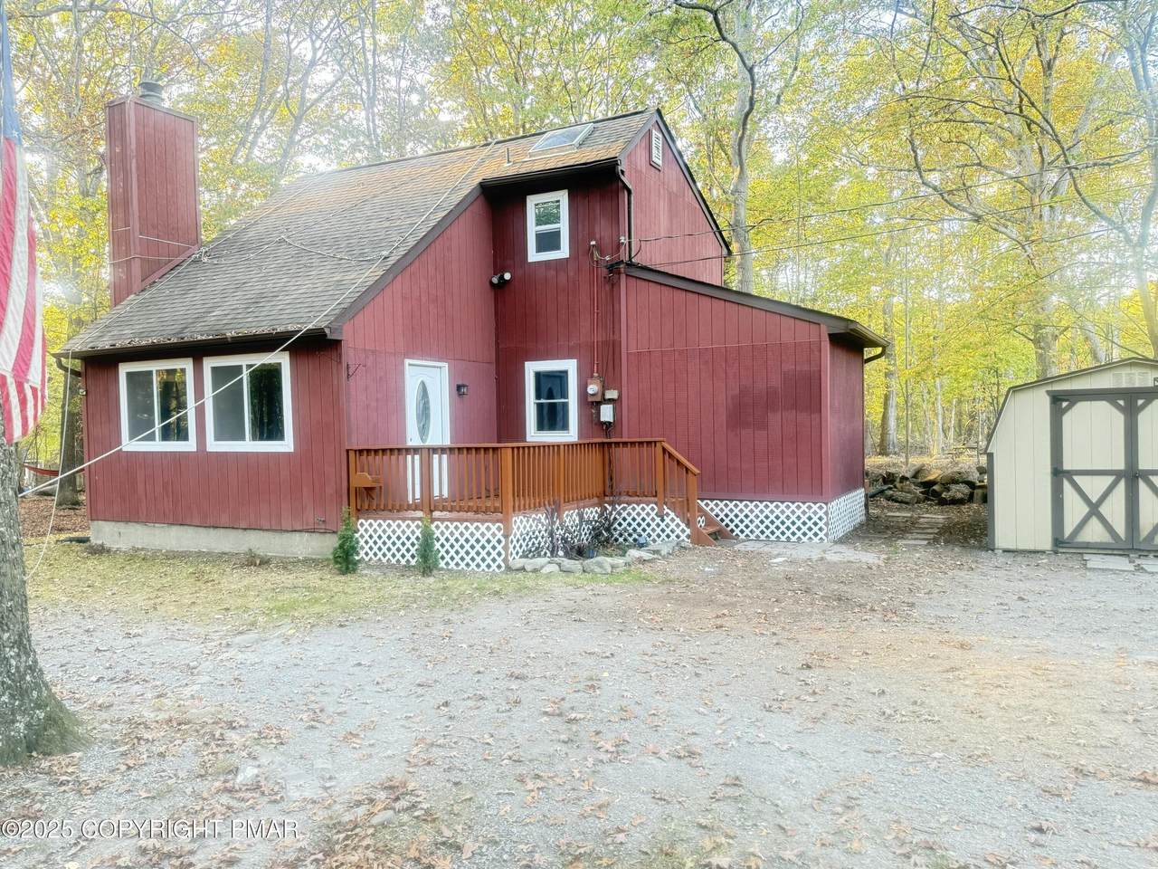 235 Scenic Drive - Photo 1