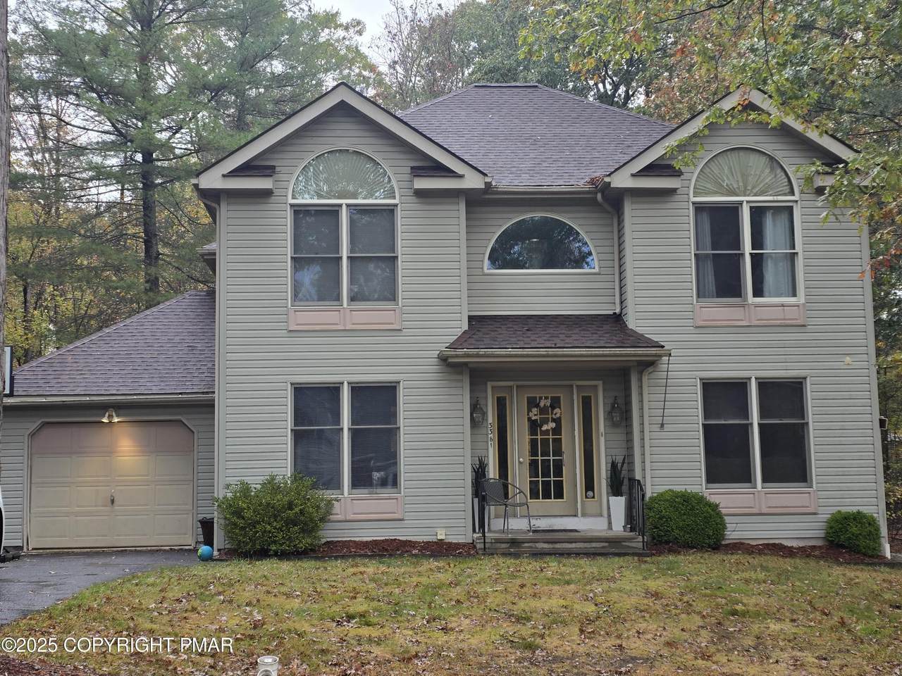 212 Spicebush Drive - Photo 1