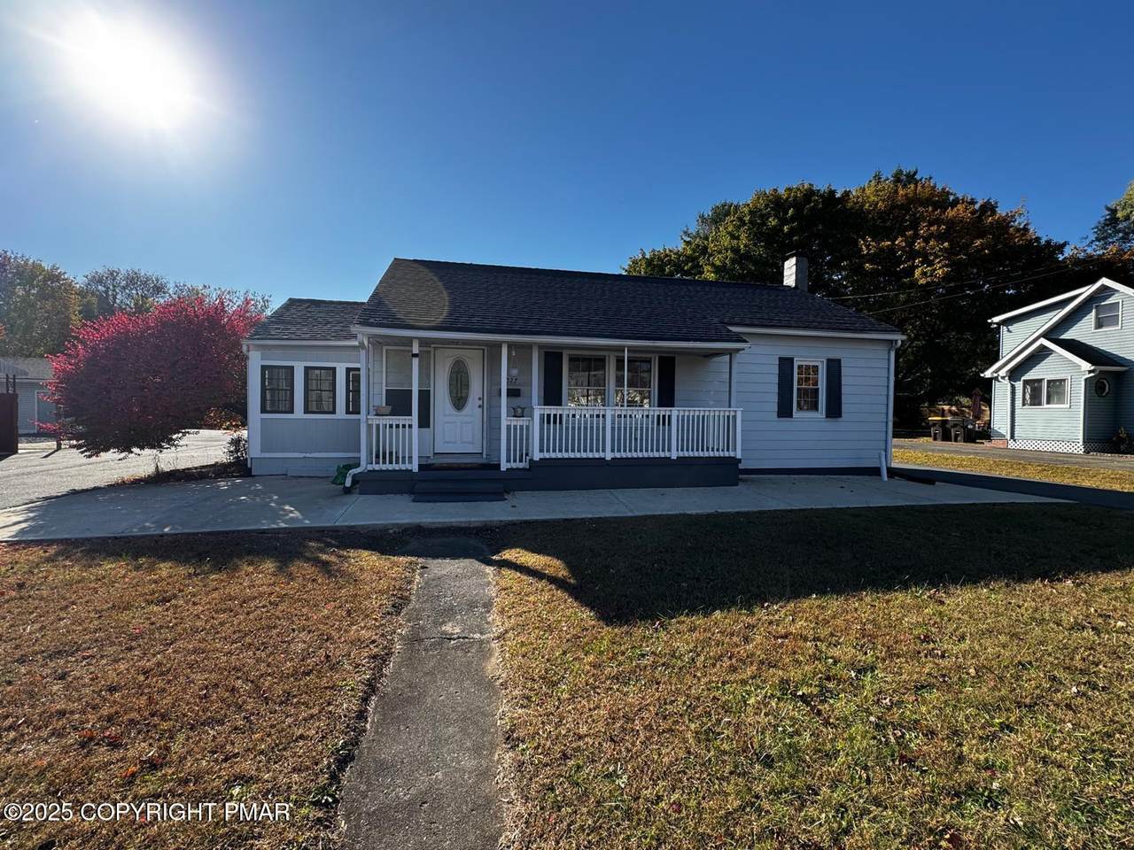 1027 Chipperfield Drive - Photo 1