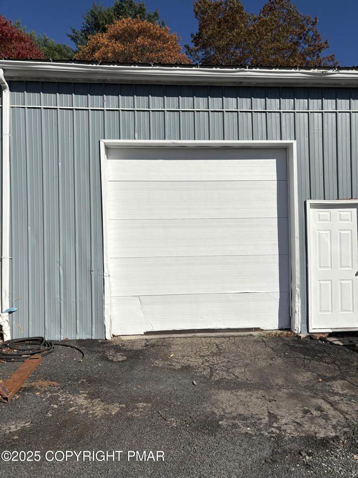 127 Snyder Lane - Photo 1