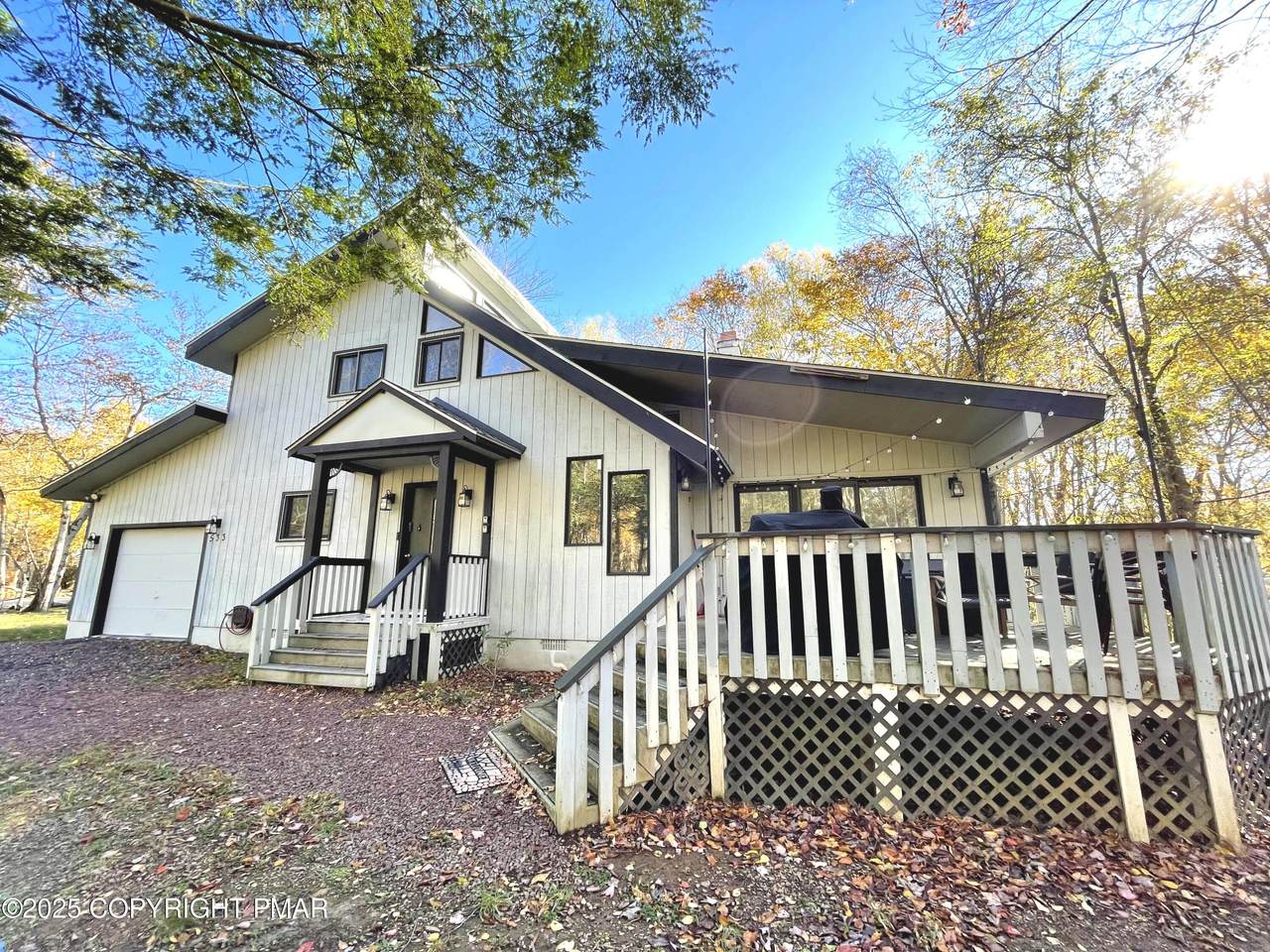 533 Cayuga Drive - Photo 1