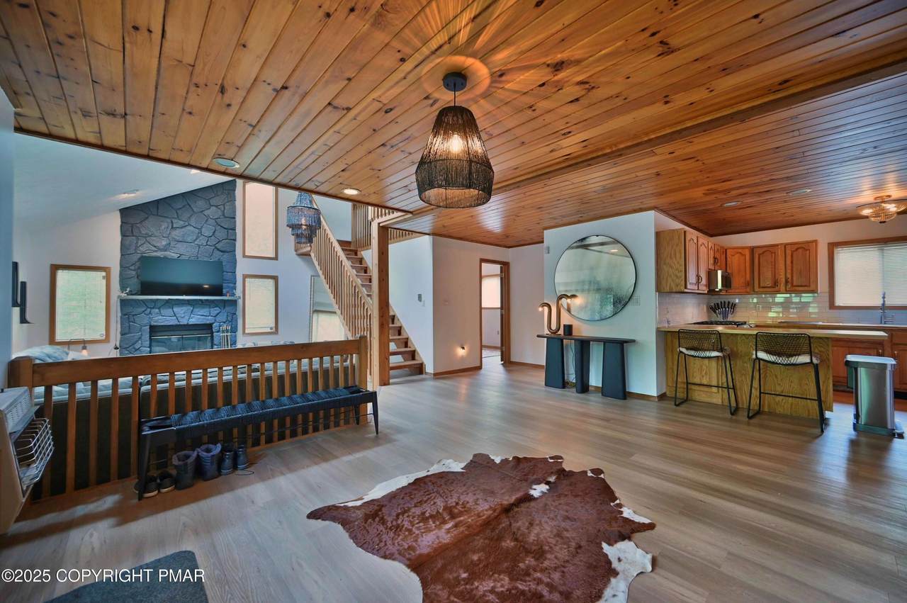 5203 Iroquois Street - Photo 1