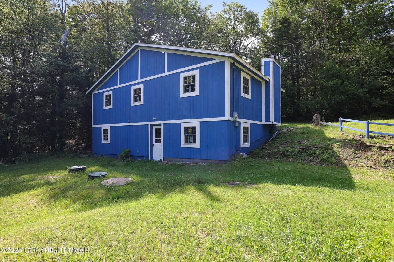 3119 Essex Road - Photo 1