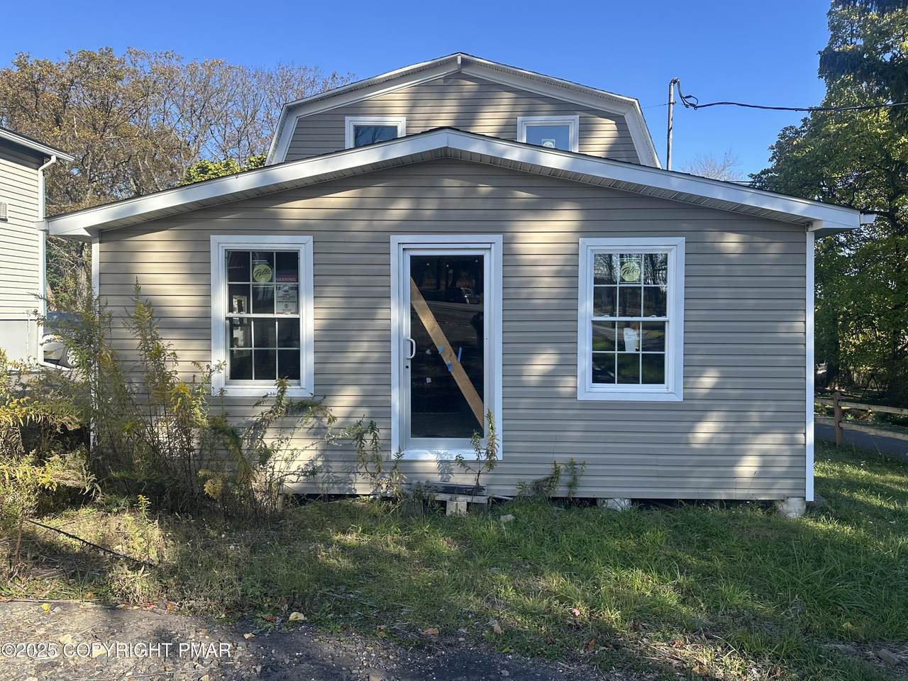 27 Sterling Road - Photo 1