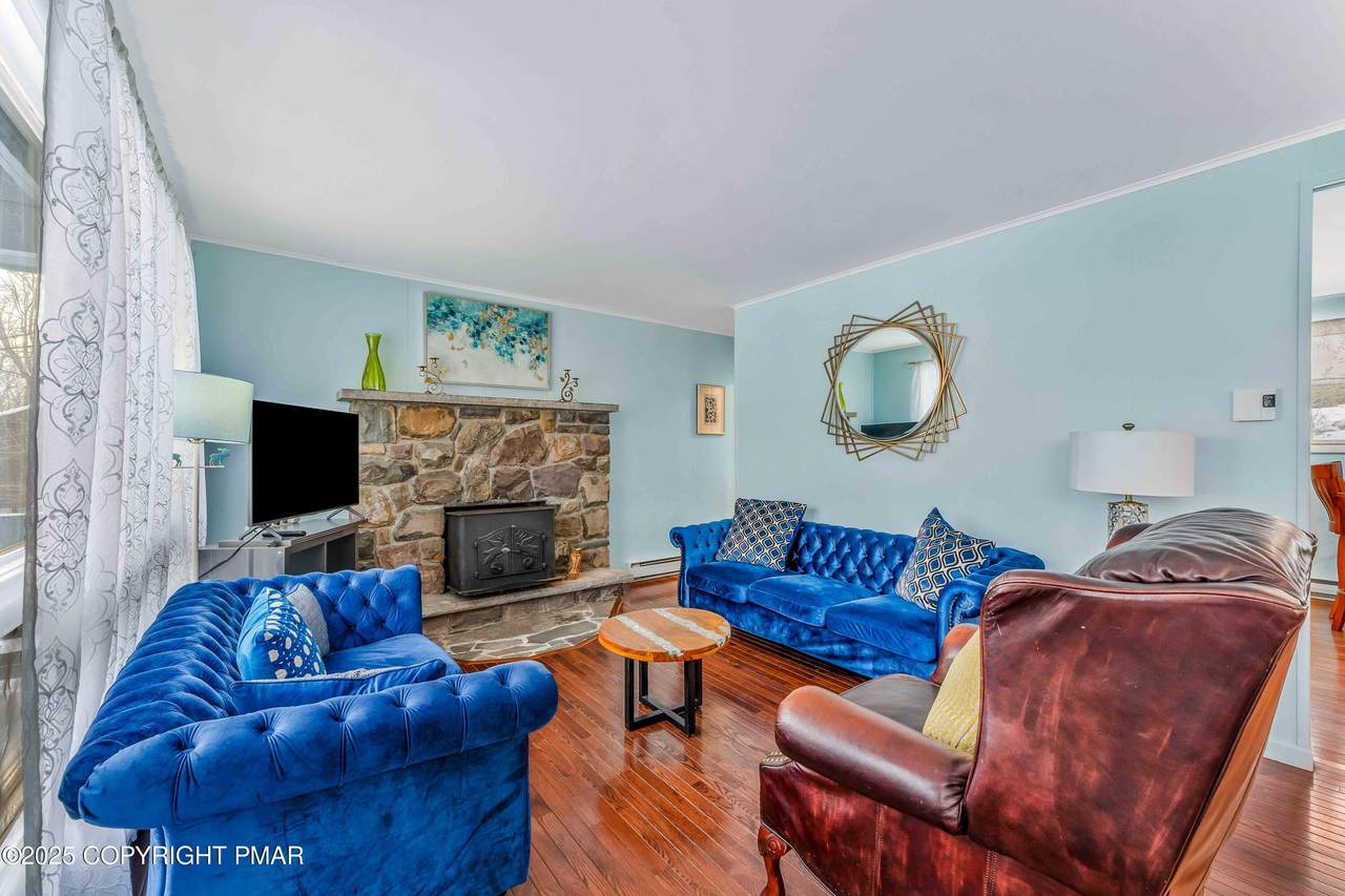 107 Creek View Drive - Photo 1