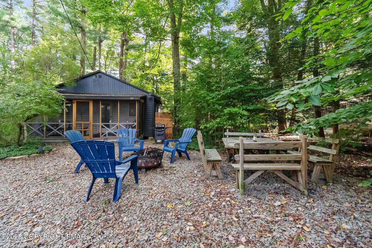 314 Anthony Lane - Photo 1