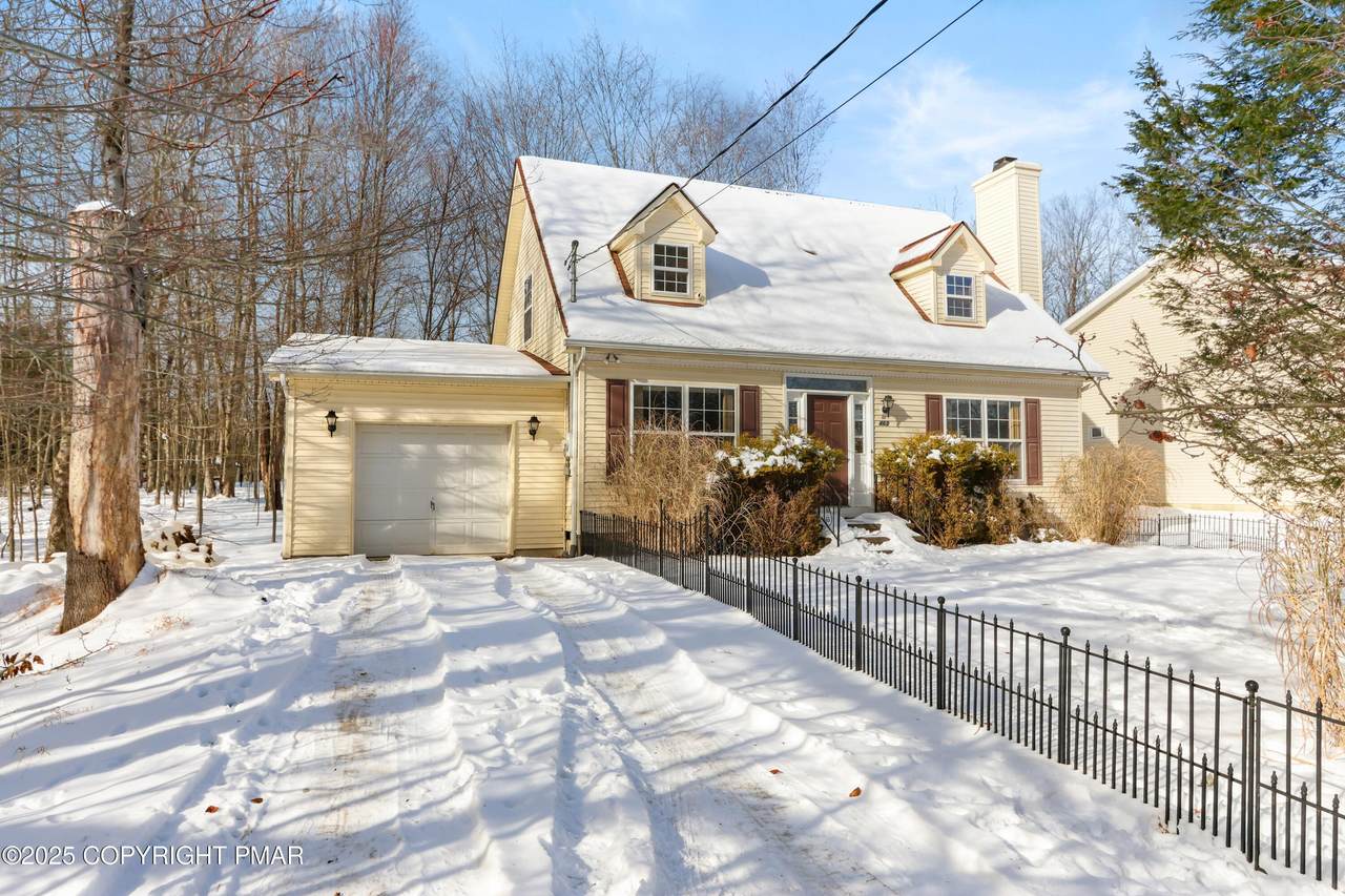 462 Country Place Drive - Photo 1