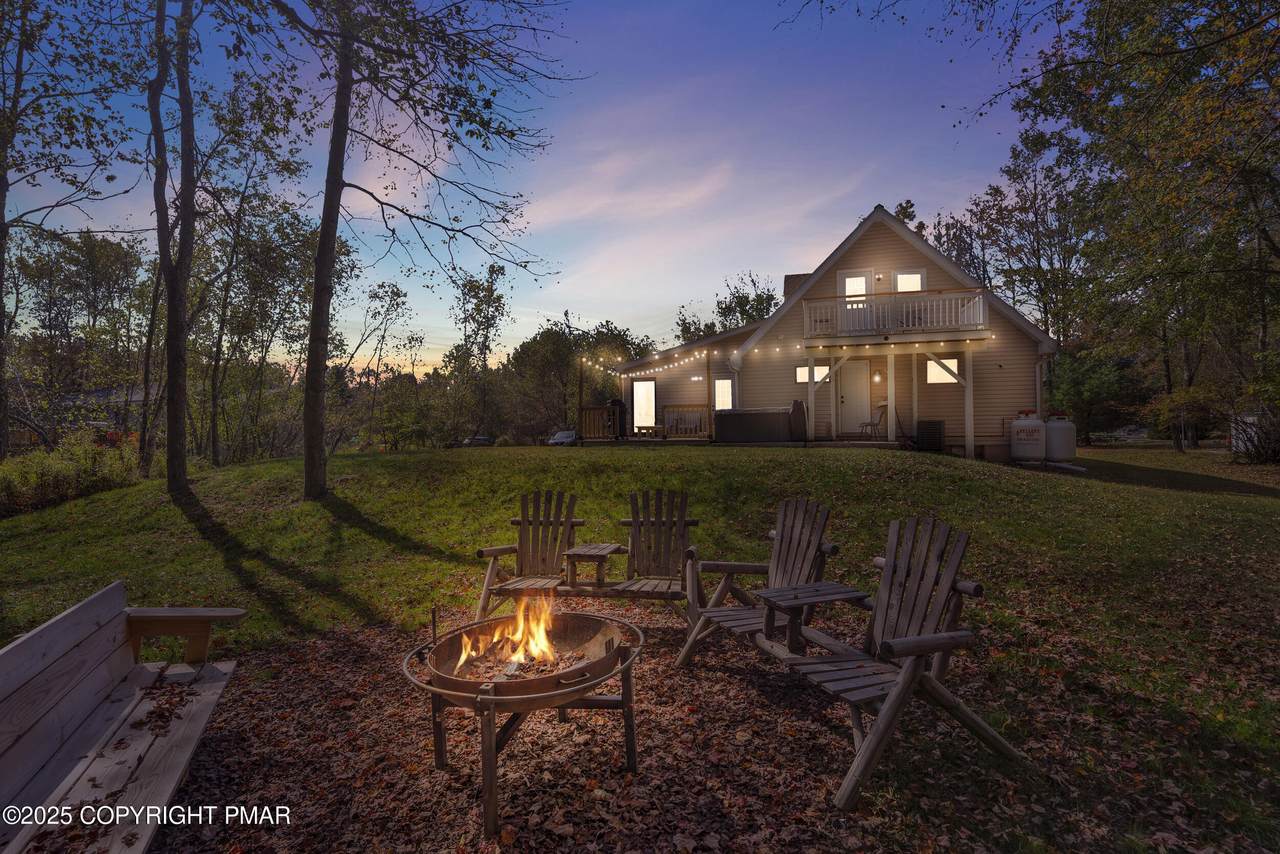 142 Driftwood Drive - Photo 1