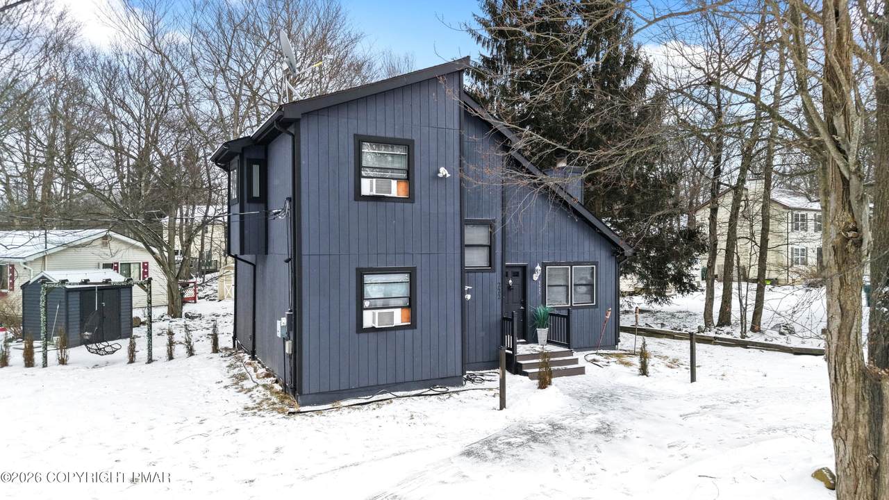 9525 Jasmine Drive - Photo 1