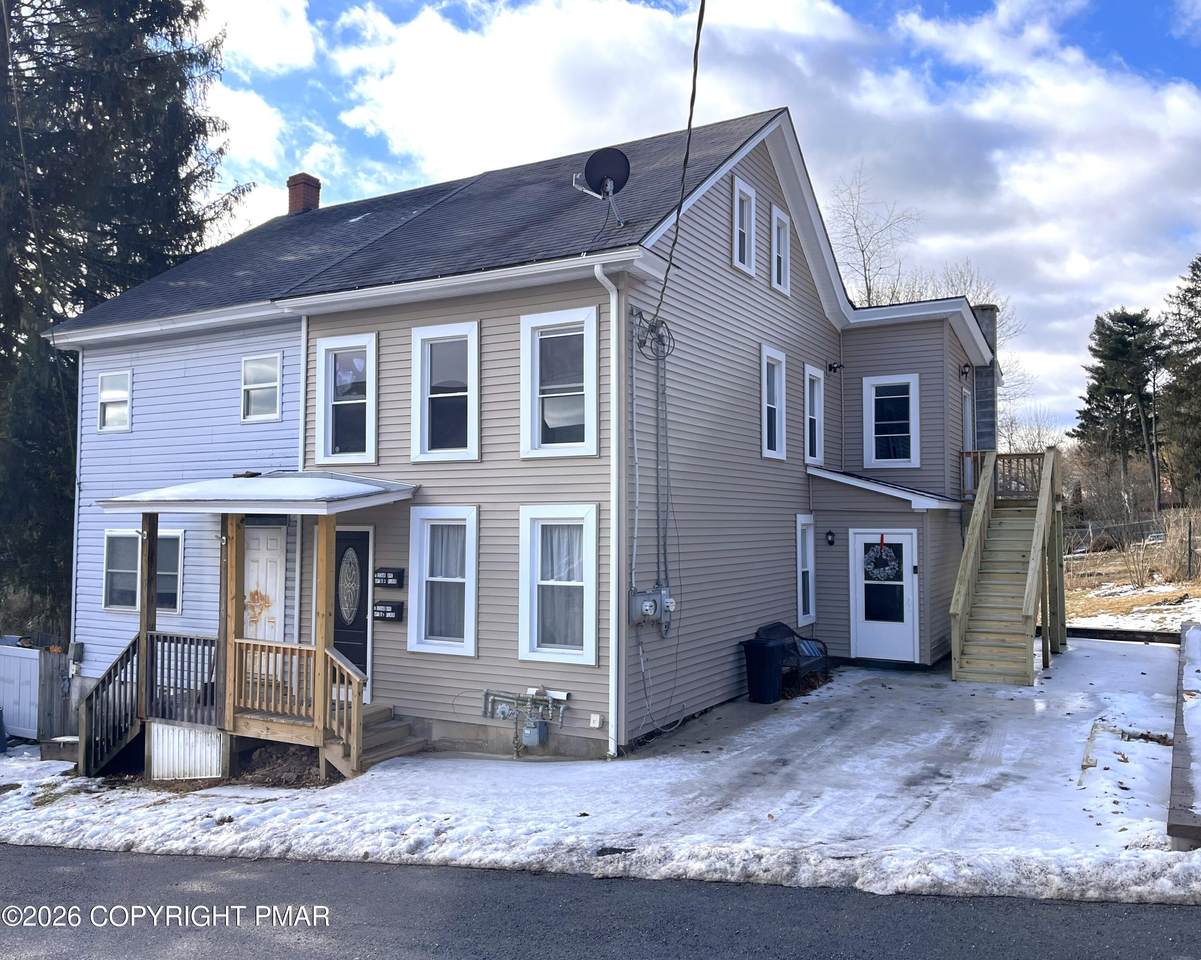 8 Cedar Avenue - Photo 1