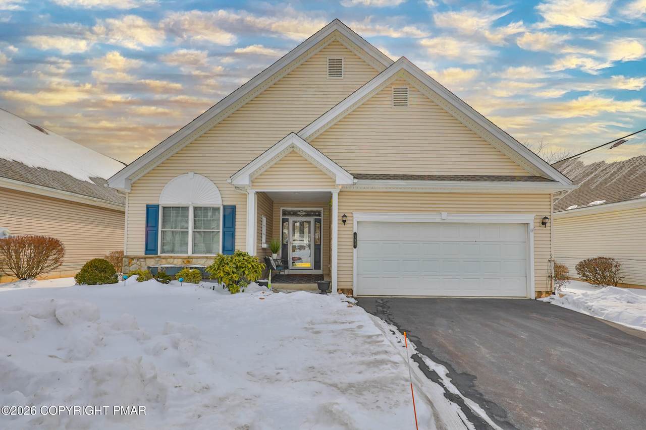 134 Glenmoor Circle - Photo 1