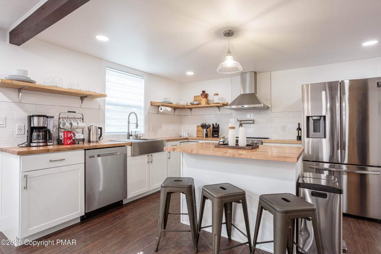 619 Washington Place - Photo 1