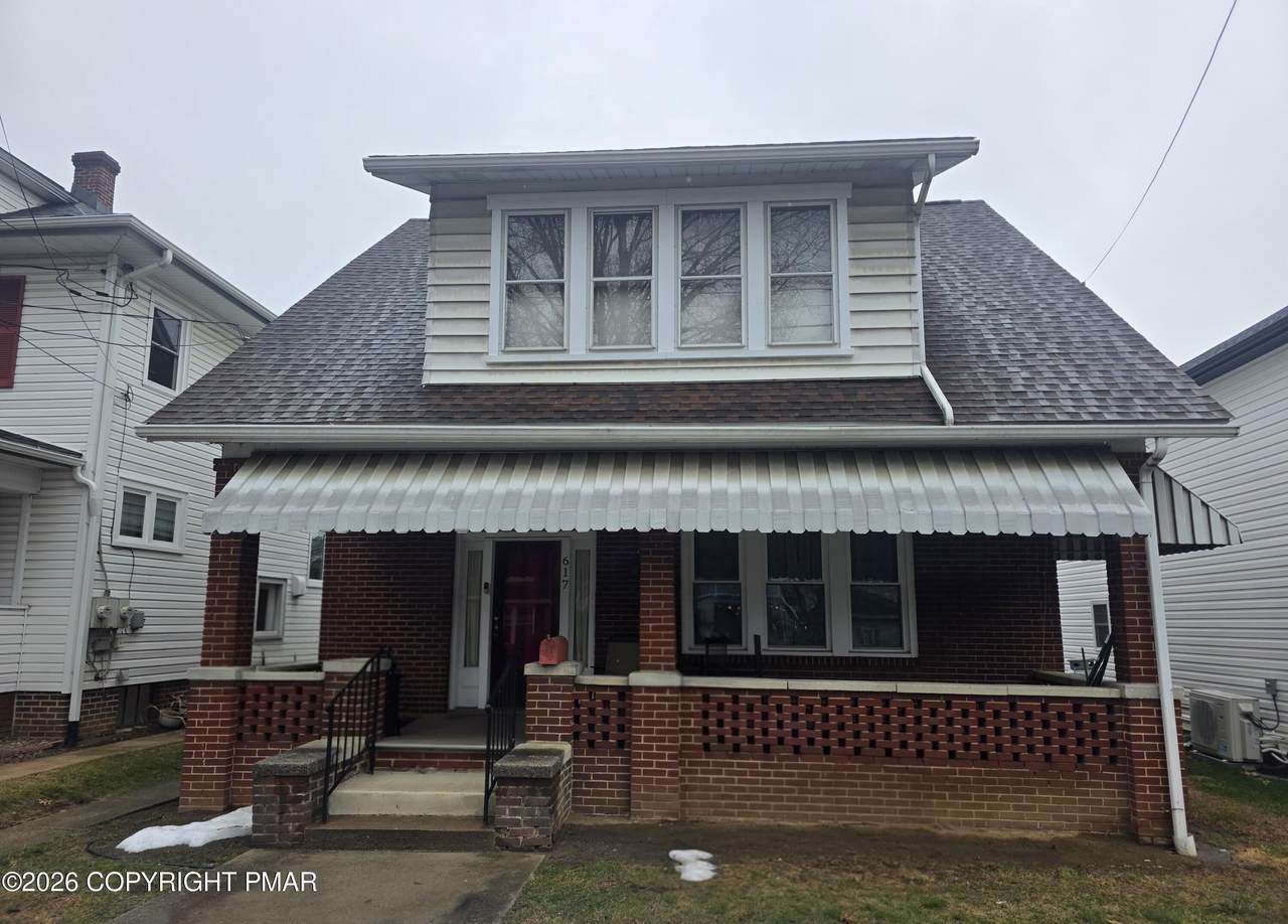 617 East Street - Photo 1