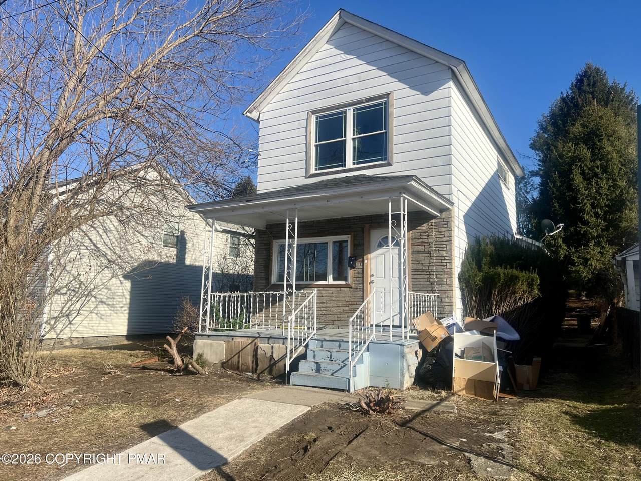 742 Donnelly Street - Photo 1
