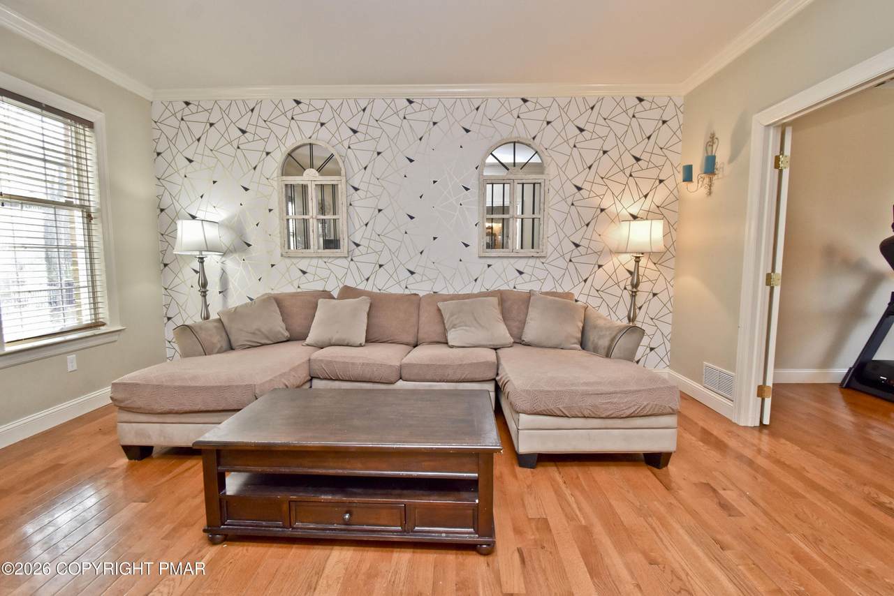 https://bt-photos.global.ssl.fastly.net/pocono/1280_boomver_1_PM-139768-2.jpg