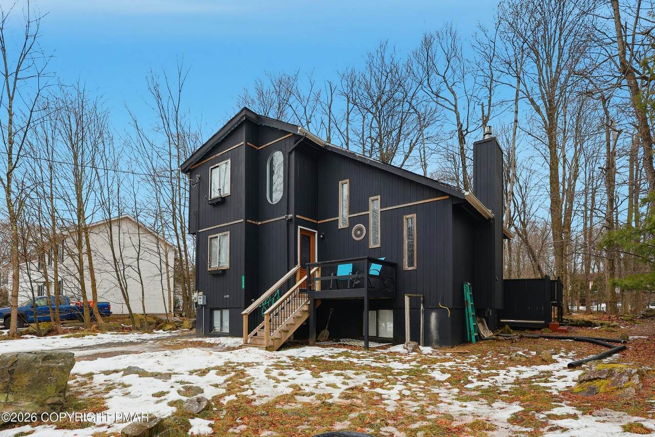 1379 Winding Way - Photo 1
