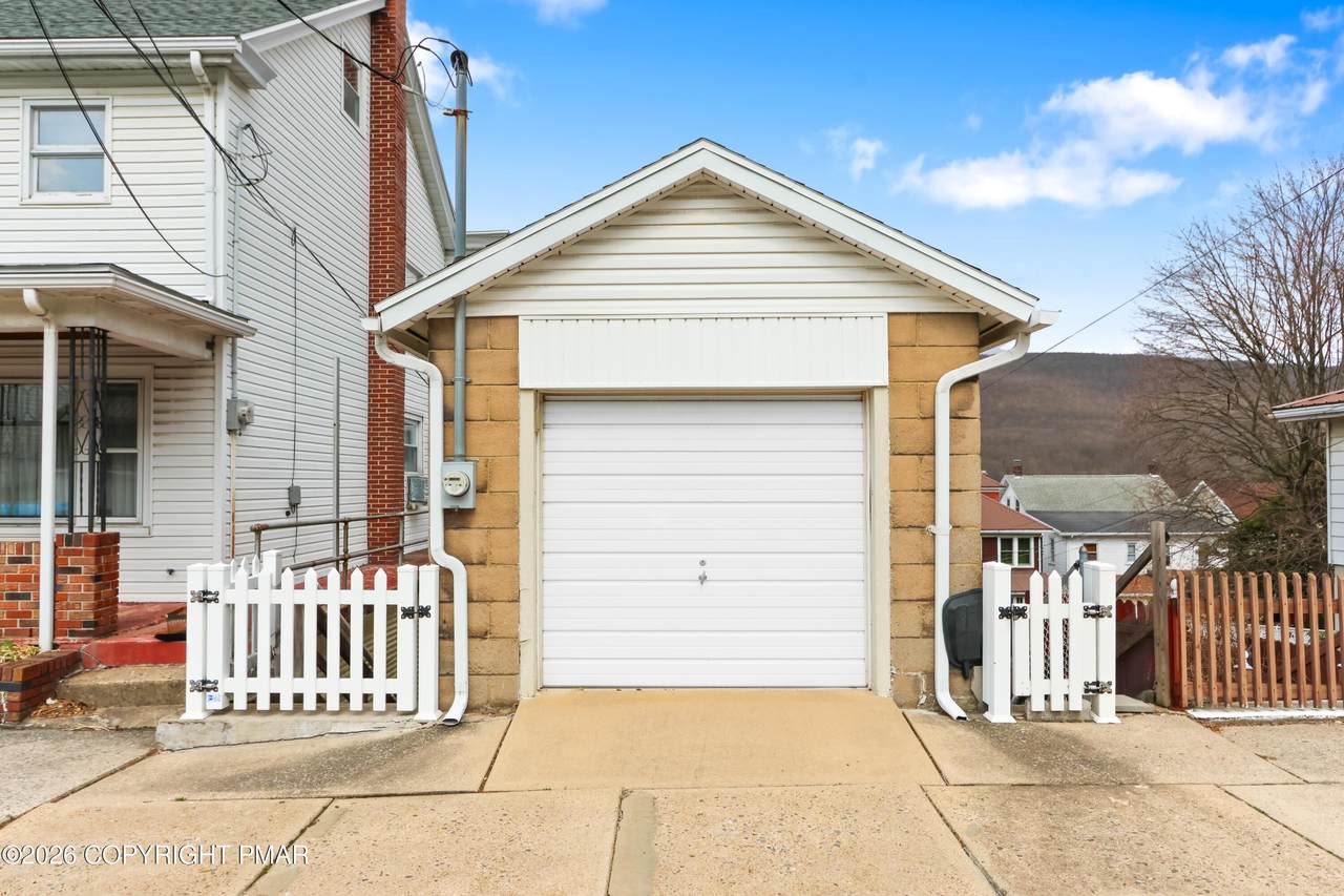 https://bt-photos.global.ssl.fastly.net/pocono/1280_boomver_1_PM-140076-2.jpg