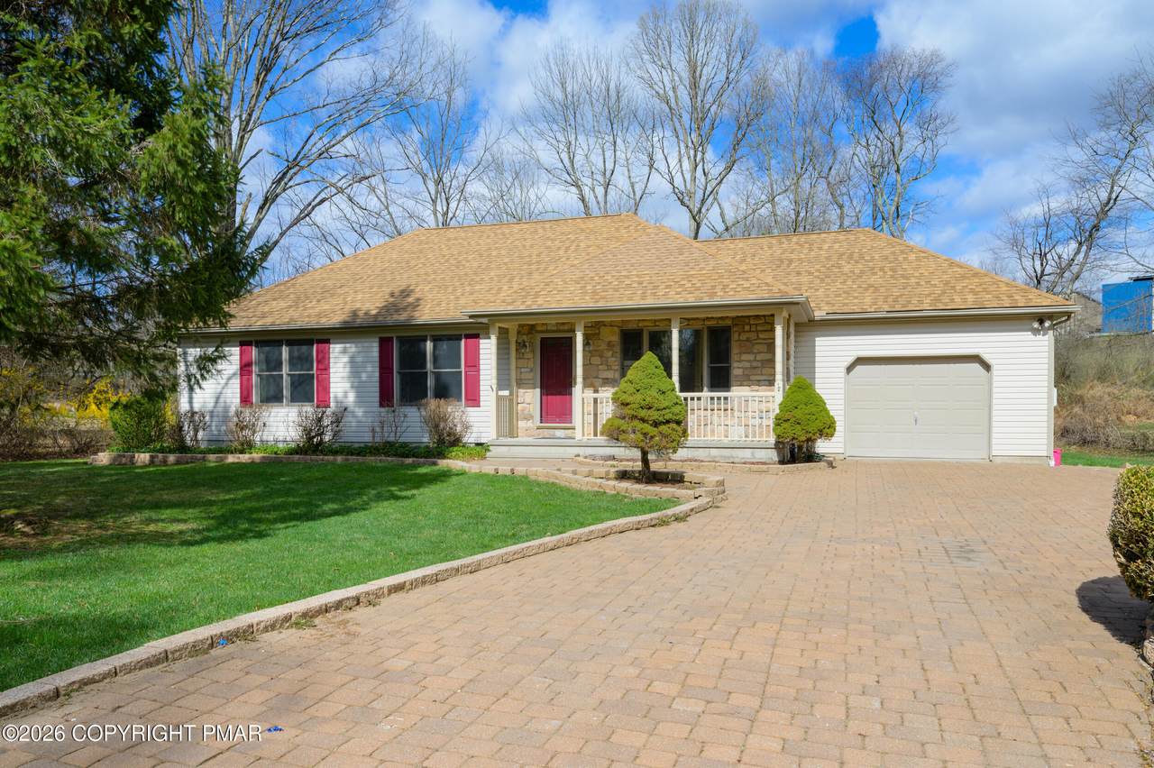 62 Spangenburg Avenue - Photo 1