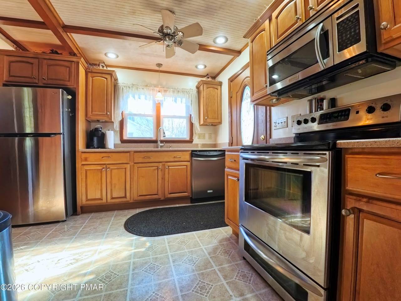 https://bt-photos.global.ssl.fastly.net/pocono/1280_boomver_1_PM-140241-2.jpg